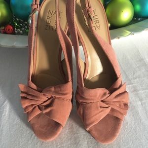 Naturalizer Gorgeous suede heels